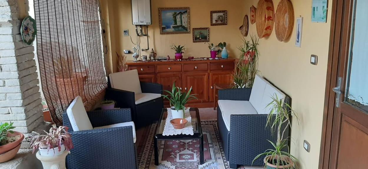 B&B Gli Archi Sìnnai Exteriör bild